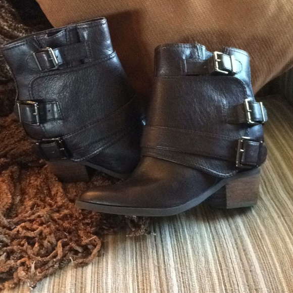 Jessica Simpson Brown Booties - Picture 2 of 3